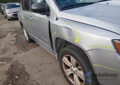 2016 Jeep Compass Sport из США, поврежденный, VIN 1C4NJCBA4GD743273